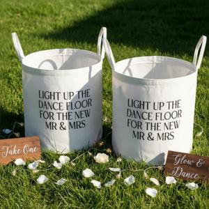 Yungyan 2 Pcs White Large Wedding Baskets 15.75 Inch Felt Storage Baskets for Holding Flowers Glow Sticks for Picnics Decoration Party Favors Gift Garden