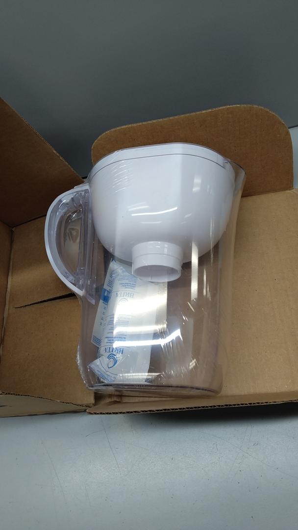 Brita Large 10Cup Water Filter Pitcher, WQA NSF/ANSI Certified, Removes Chlorine Taste & Odor, Reduces Zinc, Copper & Mercury, 1 Standard Filter, Lasts 2 Months, Bright White