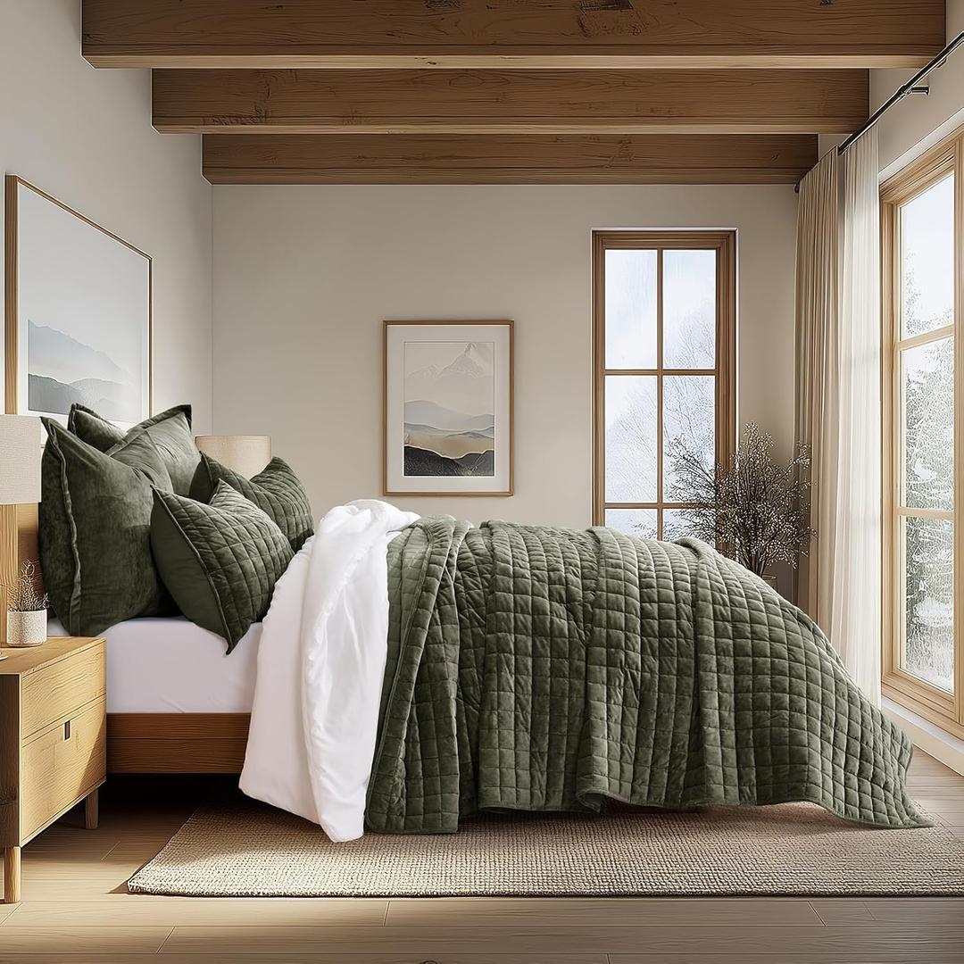 RECYCO Luxury Velvet Quilt Set Twin/Twin XL Size, Lightweight Velvet Comforter Set, Oversized Bedspread Coverlet Quilted Bedding Set, with 1 Matching Pillow Sham, for All Season, Olive Green
