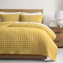 WDCOZY California Oversized Cal King Size Quilt Bedding Sets with 2 Pillow Shams, Lightweight Soft Bedspread Coverlet Bed Cover for All Season, 3 Pieces, 116x106 inches, Yellow (Daffodil)