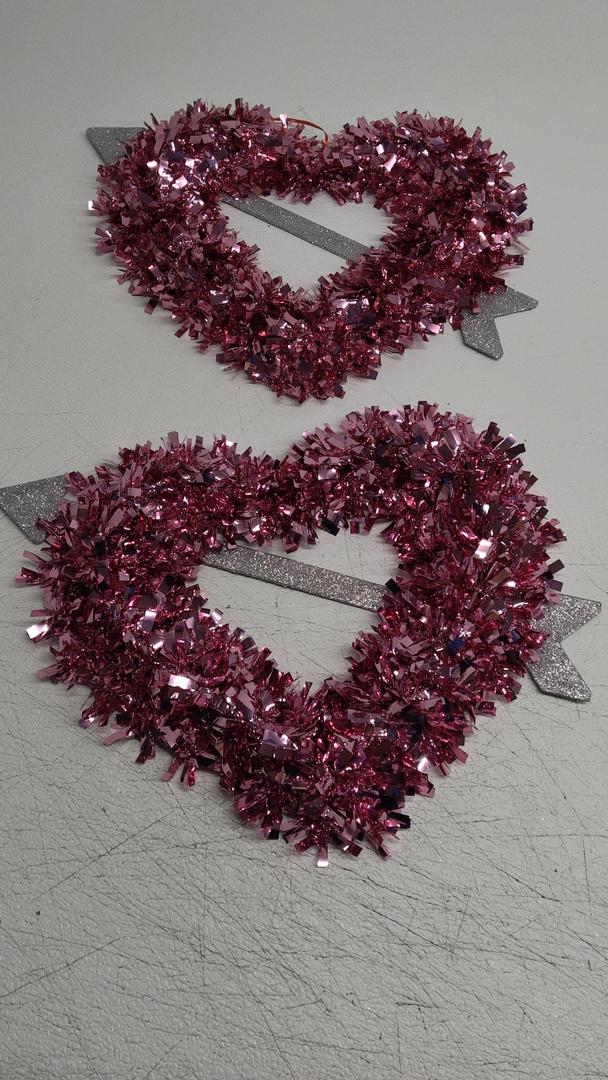 Valentine's Day Tinsel Decor in Pink and Red 14 x13 Inches Heart-Shaped Metal Wreath Frames Making Art Material Supplies for Valentines Wedding Wall Floral Garden Pack of 2 I'ml