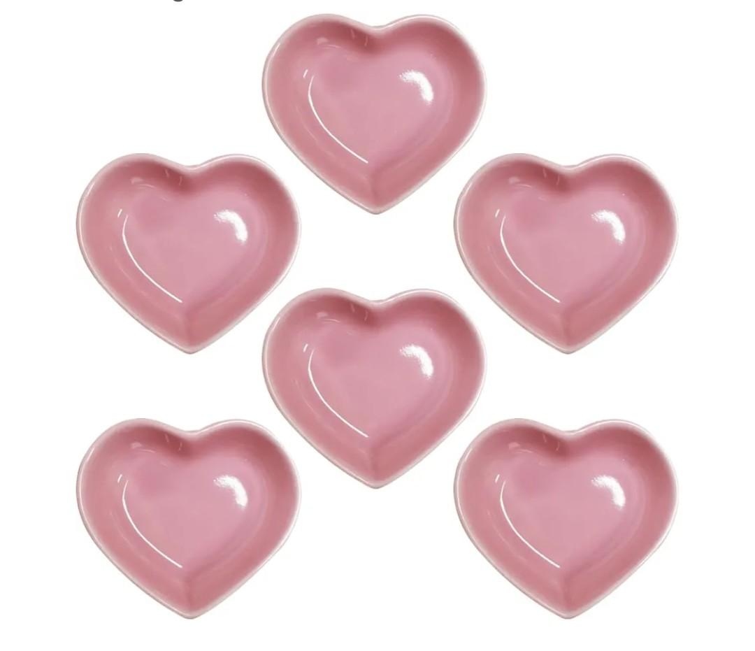 6pcs Pink Heart Shaped Porcelain Soy Sauce Dish 1.65 oz Ceramic Dip Dipping Bowls for Dinner Baking BBQ and Cooking