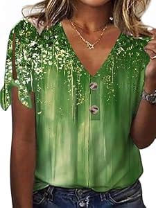 HOMEYEE Women's Summer All Over Print Casual V-Neck T-Shirt Tops with Button Detail (Green, S)