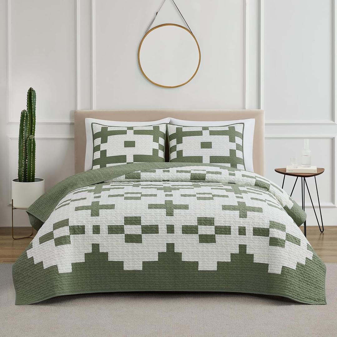 PENDLETON Painted Cove Queen Size Cotton Quilt Set, Southwestern Farmhouse Bedding Cover, Soft Warm Bed Spread with Matching Pillowcase for All Seasons Chic Home Decor Bedding Sets, Full/Queen, Sage