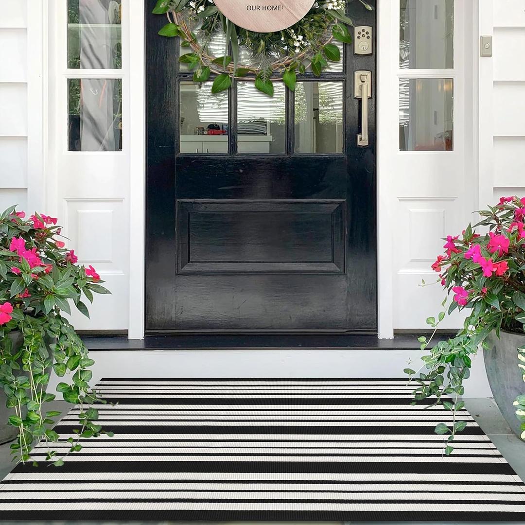 IOHOUZE Black and White Striped Rug 2.3'x3.6' Front Door Rugs Outdoor, Small Washable Area Rug for Front Porch, Spring Summer Doormats Outdoor Indoor, Cotton Rugs for Entryway Porch Entrance