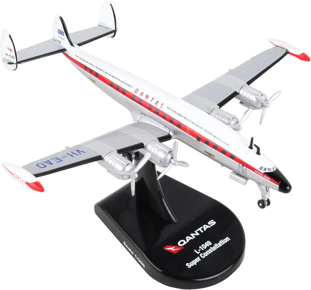 Daron Postage Stamp Qantas L1049 1/300 PS5806-4