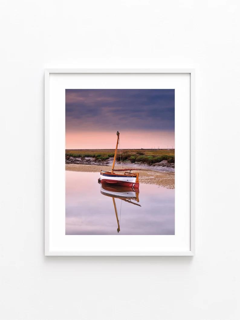 1pc Decorative Picture Frame Solid Wall-mountable Photo Holder for Easy Installation for Family Memories Housewarming Versatile Home Decor (White) 22"x32", inside 23.5"x17.5"