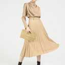 Gets Straw Clutch Purse for Women, Woven Beach Bag Summer Corssbody Purse Small Rattan Shoulder Bag for Travel Apricot