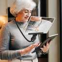 NZQXJXZ 5X Hands Free Magnifying Glass for Reading Flexible Gooseneck Large Full Book Page Magnifier for Seniors Neck Wear, Newspaper, Cross Stitch, Small Prints, Repair, Sewing, Low Eyesight