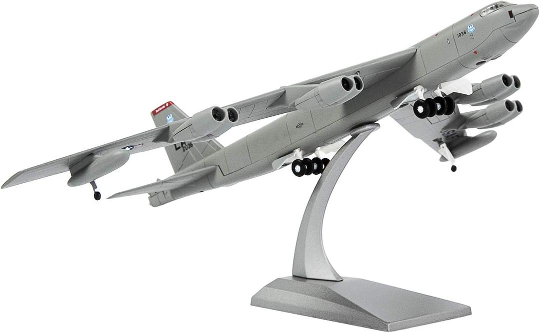 1/200 Scale B-52 Attack Plane Metal Fighter Military Model Fairchild Republic Diecast Plane Model for Commemorate Collection or Gifts