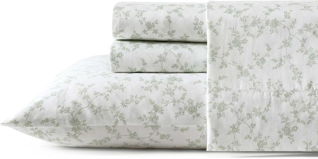 Laura Ashley - Queen Sheet Set, Buttery-Soft Bed Sheets with a Naturally Silky Smooth Cotton Sateen Lightweight Feel - Matching Pillowcases & Fitted Sheet (Fiona Green)