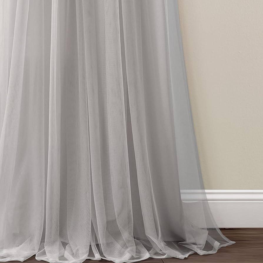 Tulle 
2 Panels Gray 82X98