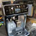 PHILIPS 5500 Series Fully Automatic Espresso Machine, LatteGo Milk System
20 Hot & Iced Coffee Pre-Sets customize coffee strength, milk and cup size, QuickStart, ceramic grinder, 15 bars (EP5544/94)