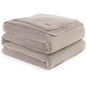 UGG Whitecap Full/Queen Blanket, Fleece Fluffy Blanket for Bed, Luxury Cozy Oversized Throw for Couch, Washable Queen Bedding, Hypoallergenic Bedding Queen Size, 90" x 90", Seal Grey