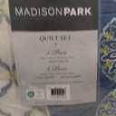 Madison Park Tangiers Quilt Modern Classic Design All Season, Breathable Coverlet Lightweight Bedding Set, Matching Shams, Decorative Pillow, Full/Queen, Circle Blue 6 Piece 