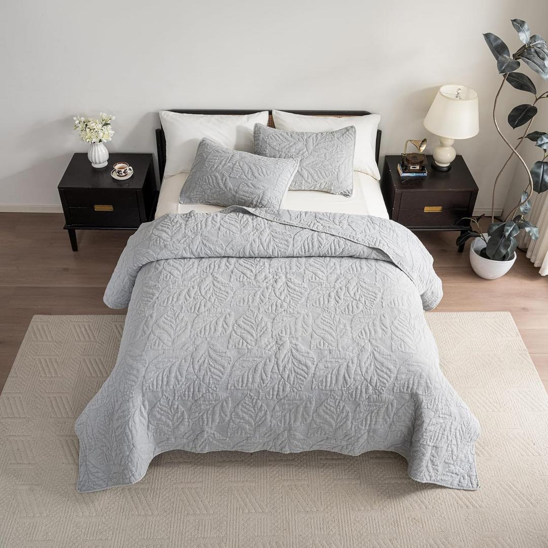 TEXTURE & LOOMS Cotton Quilt Queen Size Gray Bedding Set, Vintage Washed 3-Piece Cozy Lightweight Stitching Decorative Bedding Cover Coverlet Set with 2 Shams in Leaf Pattern for All Season,  Gray-leaf, Queen