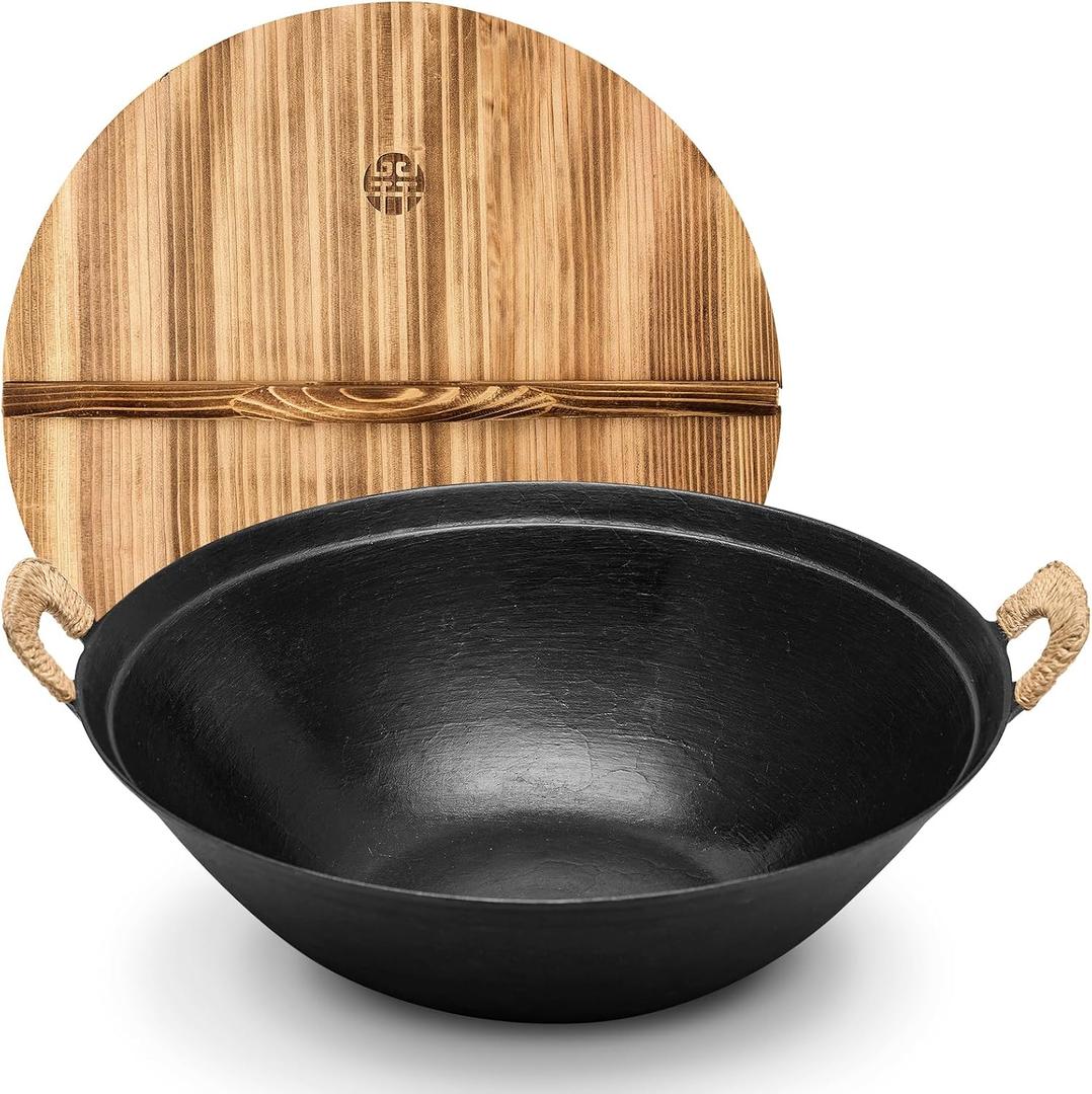 WANGYUANJI 14.2" Cast Iron Wok with Lid, Hand Hammered Chinese Wok Pan, Flat Bottom Stir Fry Pan for Induction, Gas & Electric Stoves, Uncoated Non-Toxic, Dual Handles