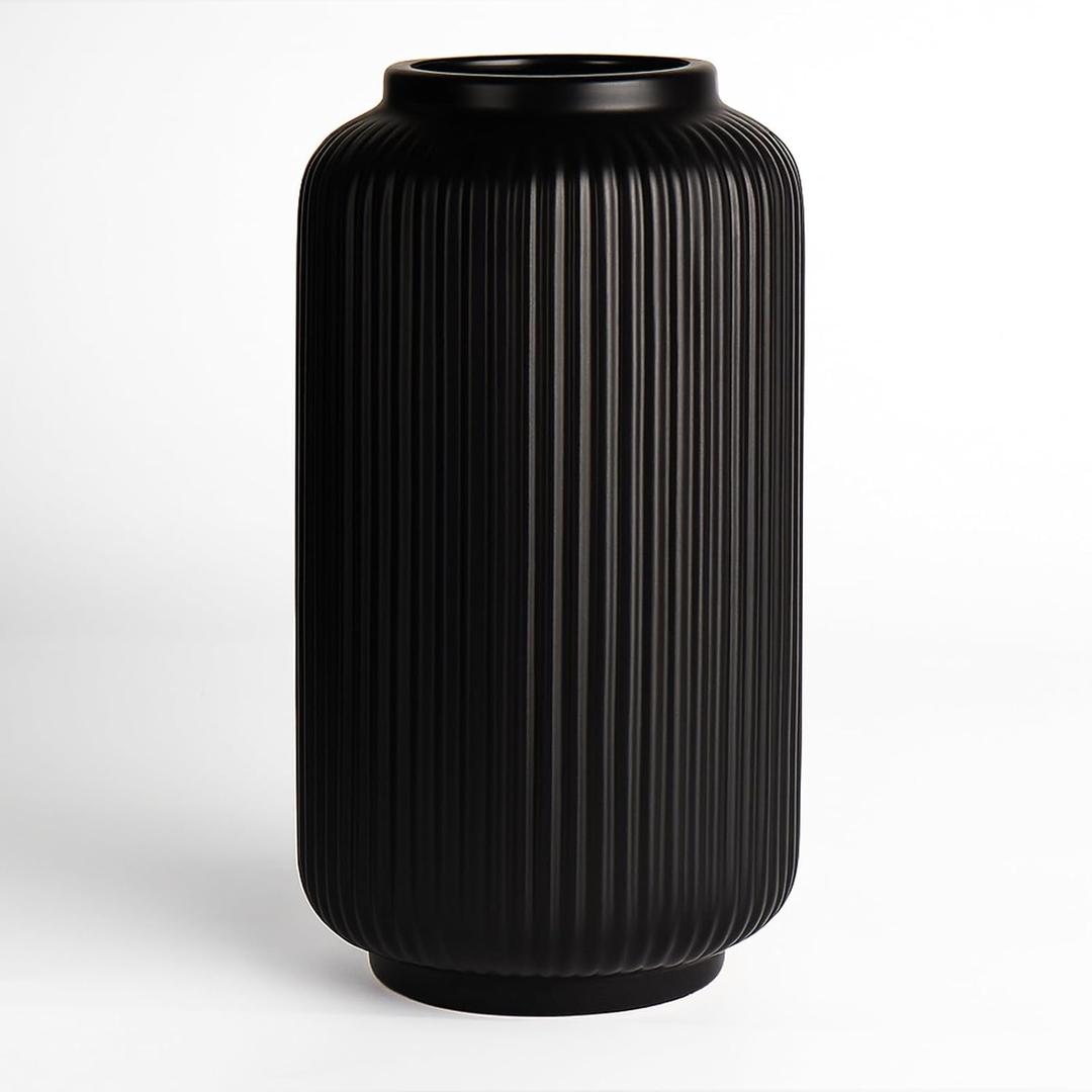 Black Ceramic Flower Vase, 8 Inch Ribbed Vase for Pampas Grass, Fresh or Dried Flowers, Decorative Centerpiece for Living Room, Kitchen, Bookshelf, Office Decor