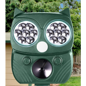 2 Pieces Solar Ultrasonic Animal Repellent Motion Detector Animal Repeller Devices Outdoor Waterproof with Flashing Light and Ultrasound for Mouse Birds Cats Dogs Raccoons Bats