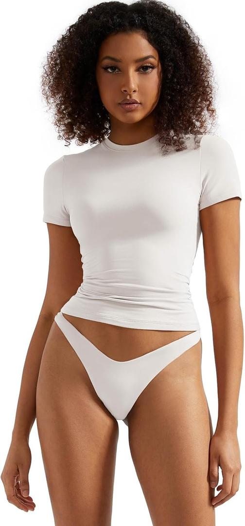 SUUKSESS Women Double Lined Fitted Basic Tee Crew Neck Short Sleeve Y2K Crop Top (Large, Snow White)