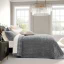 RECYCO Luxury Velvet Quilt Set King Size, Lightweight Velvet Comforter Set, Oversized Bedspread Coverlet Quilted Bedding Set, with 2 Matching Pillow Shams, for All Season, Gray, King/Cal King