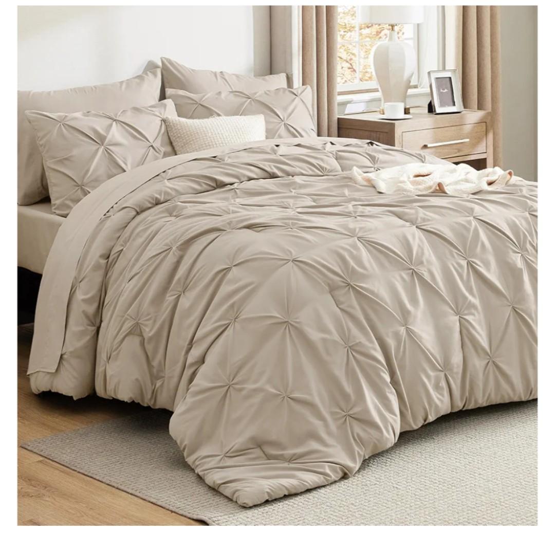 Bedsure Queen Comforter Set Beige - Bed in a Bag Queen Size Bedding 7 Pieces, GentleSoft™ Pintuck Bed Set Gift for Family, Pinch Pleat All Season Comforter with Sheets, Pillowcases & Shams