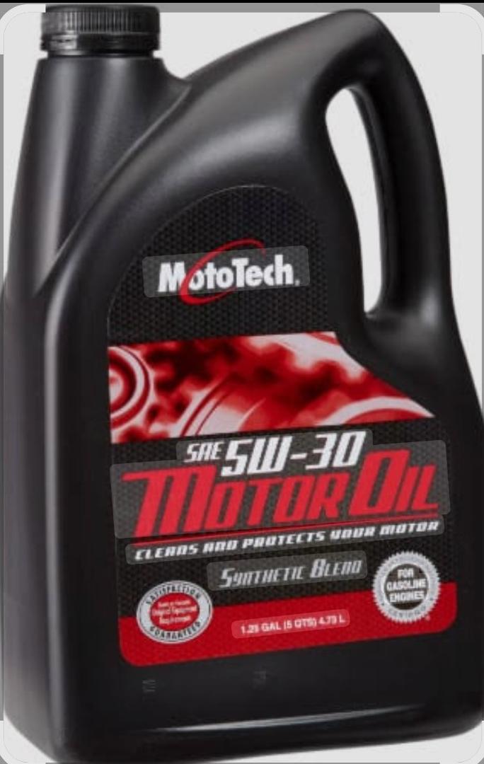 Moto Tech SAE 5W-30 Synthetic Blend Motor Oil. 1,25 Gal