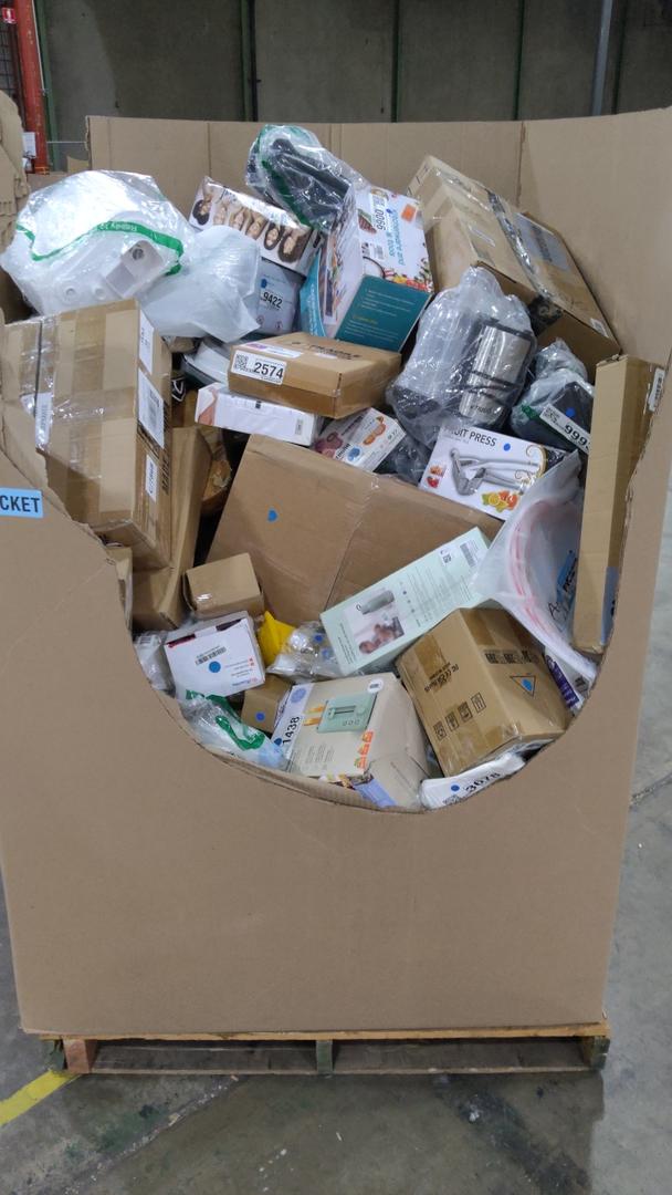 Pallet Of Salvage Items