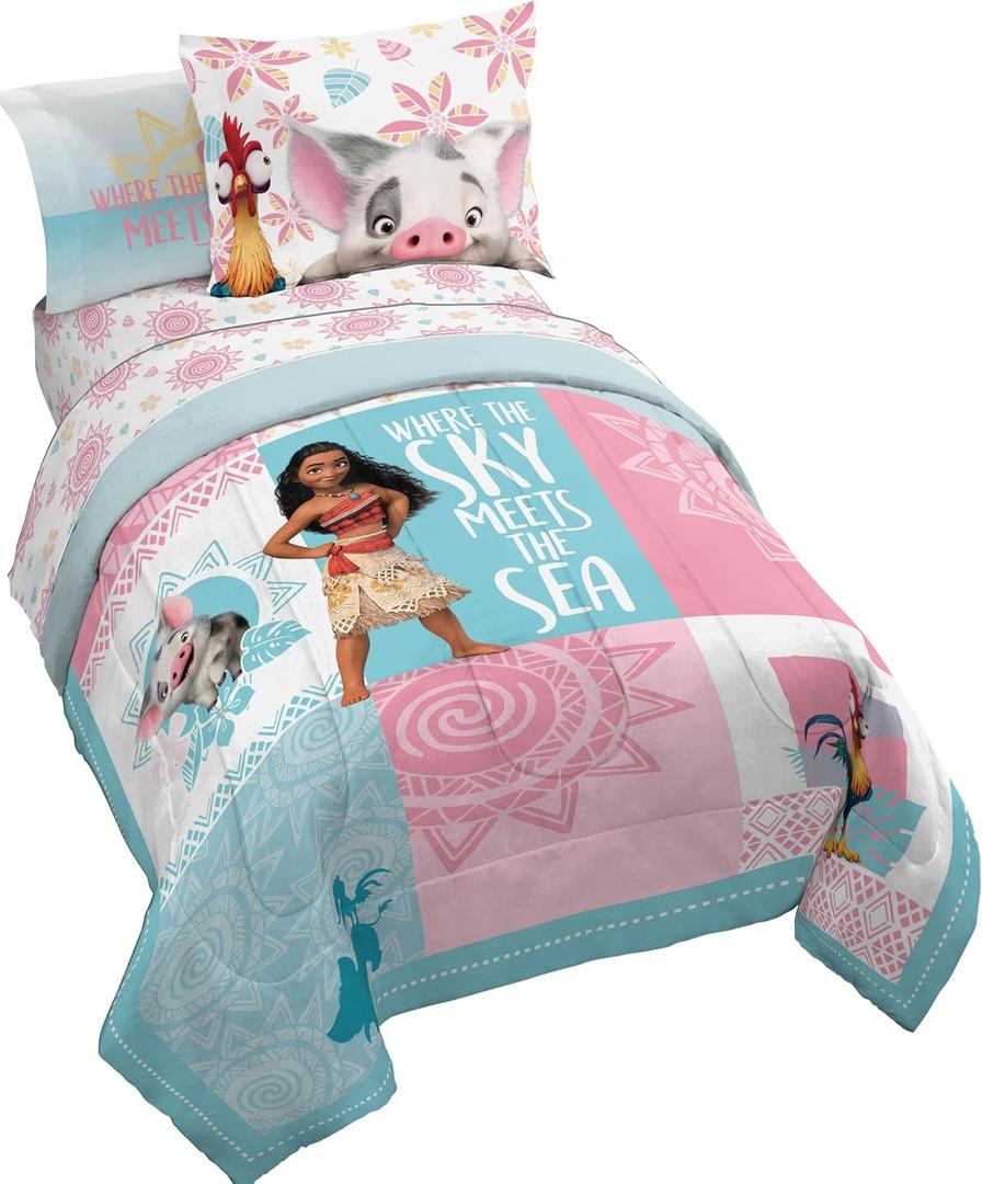 Jay Franco Disney Moana Full Comforter Set Tropical Patchwork 7 Piece Bedding Features Pua and HEI HEI -Includes Sheet Set & Pillow Covers - Super Soft Kids Microfiber Bed Set