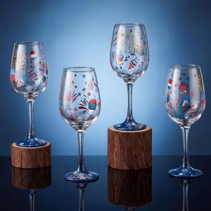 SiliFine 4 Pcs Patriotic 4th of July Stemmed Glasses Hand Painted USA American Fireworks Star Drinking Cup Glasses Gifts for Independence Day Birthday Theme Holiday Party Supplies