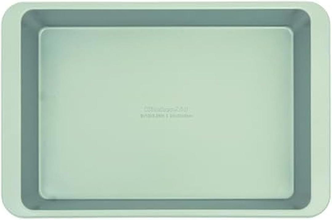 KitchenAid Nonstick Swiss Engineered Aluminized Steel Cake Pan, Dishwasher Safe, Pistachio, 9 x 13 Inch