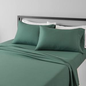 Amazon Basics Breathable Ultra-Soft Wrinkle Resistant Brushed Microfiber 4-Piece Bed Sheet Set with 14-Inch Deep Pockets, King, Emerald Green, Solid