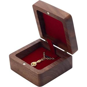 PLIGREAT Wooden Necklace Gift Box, Small Jewelry Display Case Vintage Natural Walnut Wooden Pendant Storage Box for Wedding Engagement Birthday Anniversary Christmas