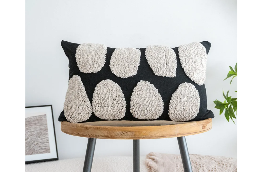 midgeog Black White Geometric Tufted Decorative Pillow 30x60