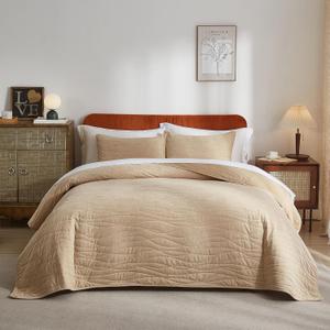 Velvet Quilt Bedspread, Ultra Soft Bedding Sets, Lightweight Quilted Velvet Comforter Set with 1 Quilt & 2 Pillow Shams (Beige Brown, King/Cal.King, Wave Pattern)