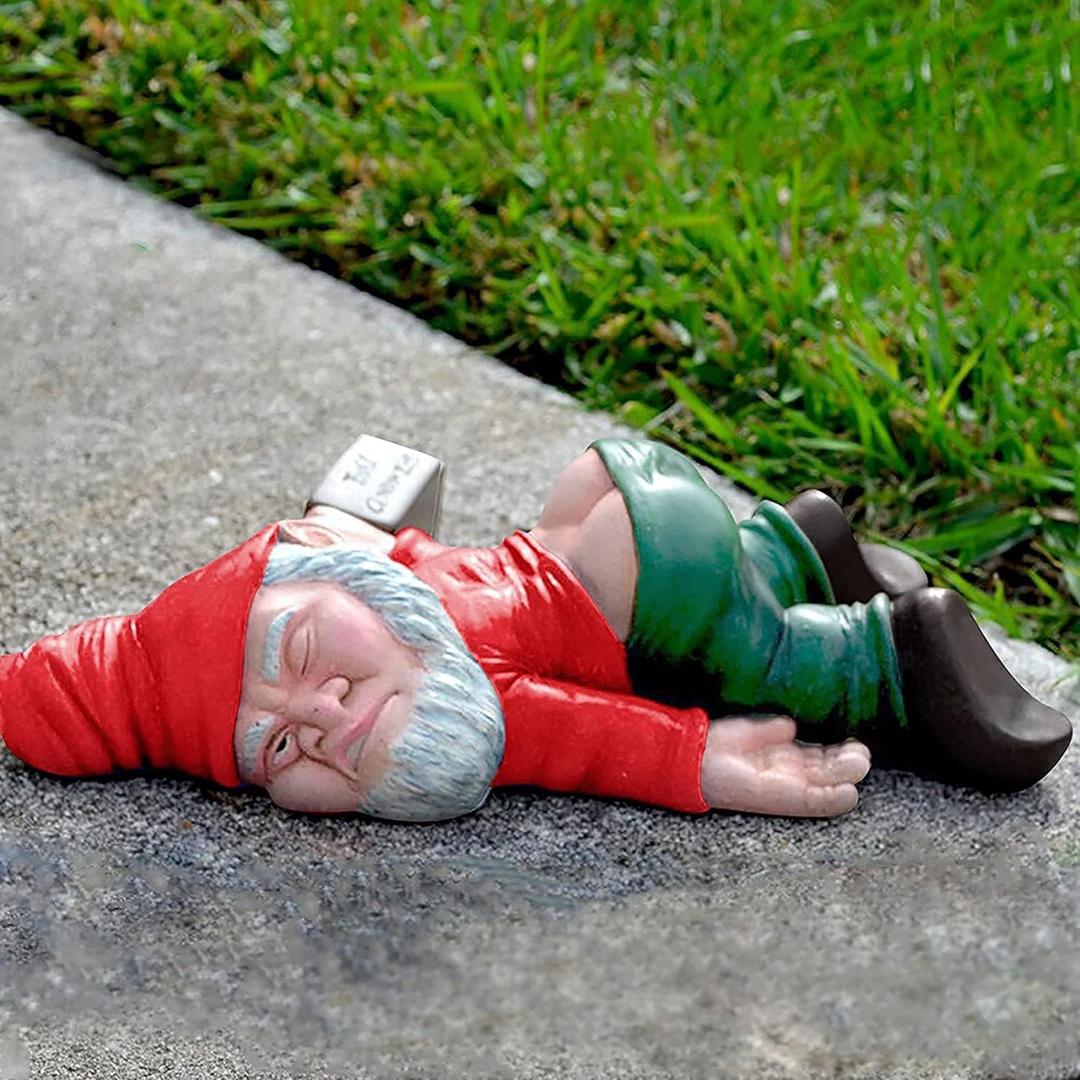 IcyAits Funny Drunk Dwarf Garden Gnome Statues Decoration, Creative Statue Resin Sculpture Novelty Gift for Outdoor Indoor Patio Yard Lawn Porch Ornament Decor
