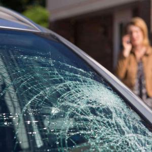 Rockrose Windshield Protection Film for Cars - Scratch-Resistant Protective Window Film with 85% VLT - Clear 99% UV Blocking Window Film for Enhanced Visibility in All Weather Conditions - 40 in X 6Ft