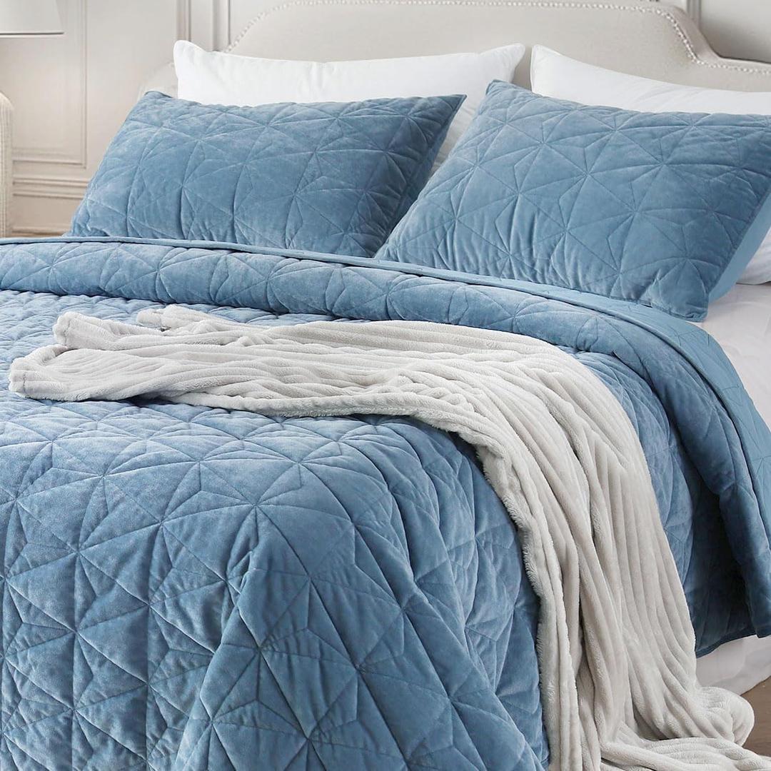 Corduroy Quilt Set King 104"x90", Lightweight All-Season Quilt with 2 Pillow Shams, Soft Fine-Striped Quilted Bed Cover, Navy Blue