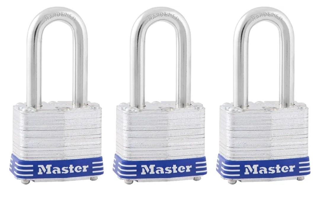 Master Lock Outdoor Padlocks, Lock Set with Keys, Keyed Alike Padlocks with Long Hardened Shackles That Resist Cutting for Gates, Sheds, Fences, 3 Pack, 3TRILF