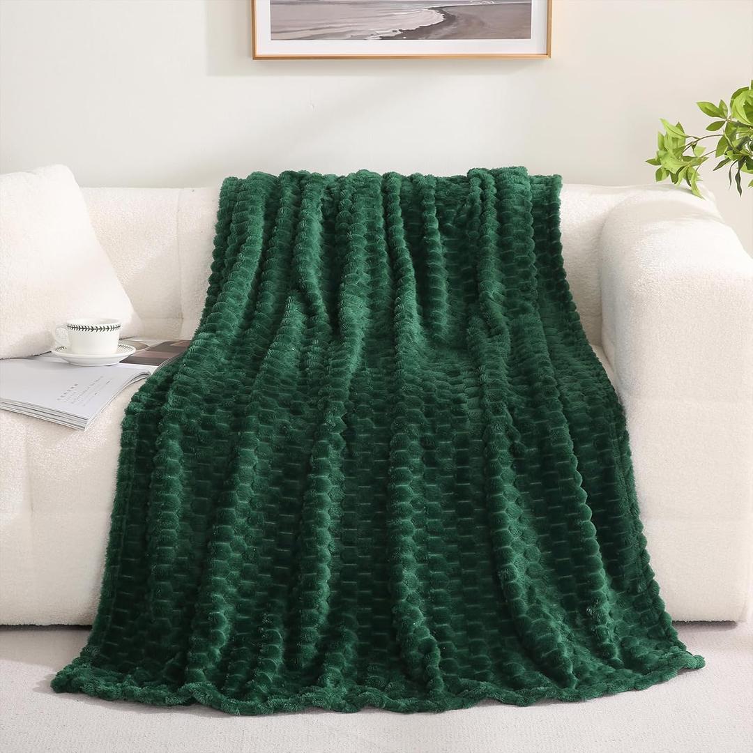Puncuntex Dark Green Throw Blanket 60"80" inches Fuzzy 3D Jacquard Decorative Flannel Fleece Super Soft Plush Cozy Blanket for Couch Sofa Chair Lightweight