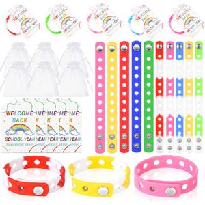 Soulchen 50 Sets Welcome Back to School Silicone Charm Bracelets Gifts Set, Adjustable Rubber Wristband Bracelets with Hole, Organza Bags, Welcome Label Tags for Class Student Reward Party Birthday