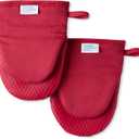 TOWN & COUNTRY BASICS Basketweave Soft Silicone Mini Oven Mitt 2-Pack Set, Heat Resistant up to 500F, Flexible Silicone, Non-Slip Grip, Red, 5.5"x8"