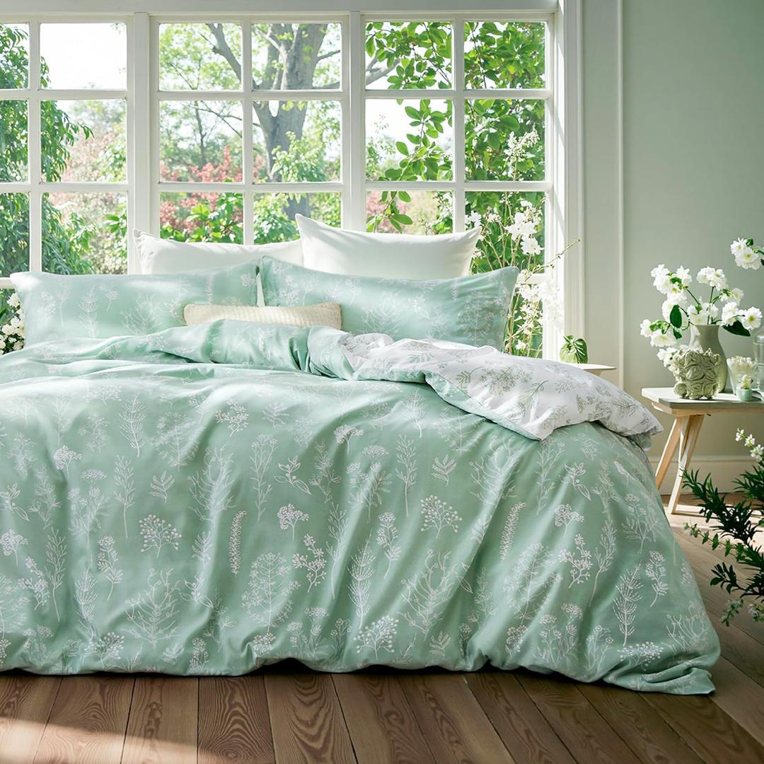Bedsure Duvet Cover King Size - Reversible Floral Duvet Cover Set with Zipper Closure, Green Bedding Set, 3 Pieces, 1 Duvet Cover 104"x90" with 8 Corner Ties and 2 Pillow Shams 20"x36" (00 - Sage Green (No Comforter))
