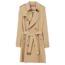 Burberry Mid-length Kensington Heritage Trench Coat Coats & Jackets, Honey, 46/36