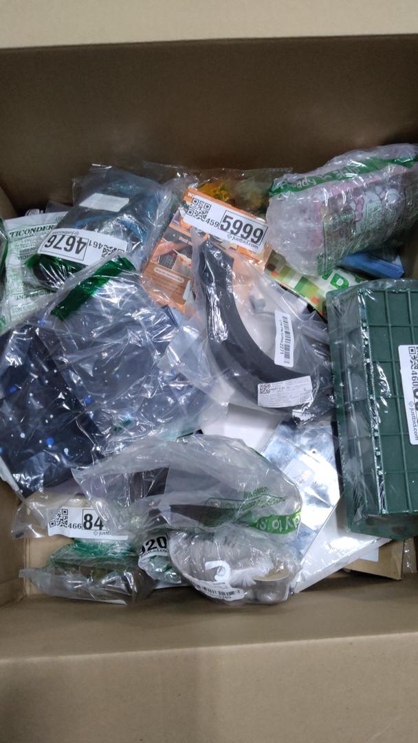 Box of Mixed Items