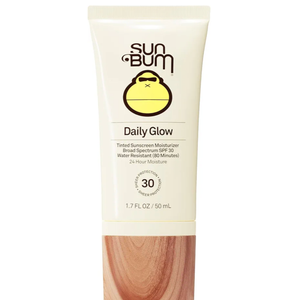 Sun Bum Daily SPF 30 Glow Sunscreen Face Lotion - Moisturizing Facial Sunscreen - Tinted - Dewy Finish - Hawaii 104 Act Compliant (Made without Octinoxate & Oxybenzone) - Travel Size - 1.7 oz