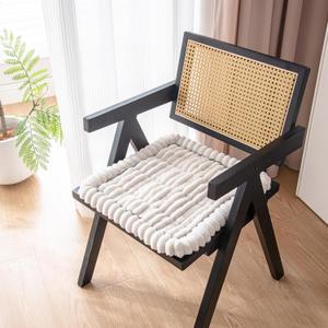 LiveGo Pet Couch Cover Dogs Washable Non-Slip Couch Protector Pet Friendly Dog Mat for Couches and Sofas (Milky White, 45x45 cm/17.7x17.7 in)