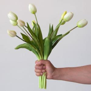 10 PCS Artificial Tulip Flowers Real Touch Tulips Artificial Plastic Flower Fake Bouquet Table Arrangements Gift for Home Office Party Wedding Birthday Garden Store Decoration (White) (Natural White Green)