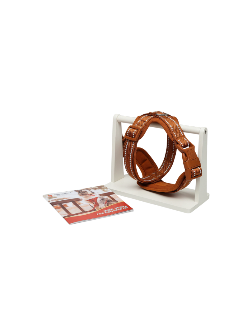 5FT No Pull Dog Leash for Medium Large Dogs - Rope Leash with Non Slip Handle & Metallic Golden-Toned Carabiner Clip (Carmel Brown) (3/8 Inch)