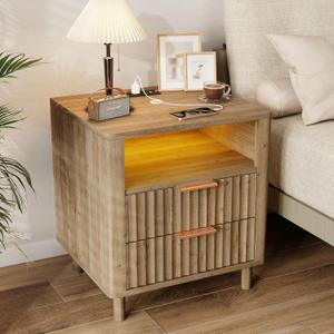 Fluted Nightstand with Charging Station, 2 Drawers Storage Bedside Table, Solid Wood Modern Nightstand with Open Shelf, Curved Profile Design, End Table for Indoor Room Bedroom Office, Oak